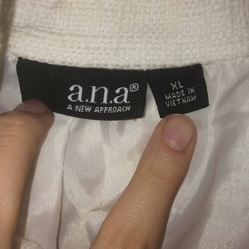 Pure White Jacket - Picture 2 of 3